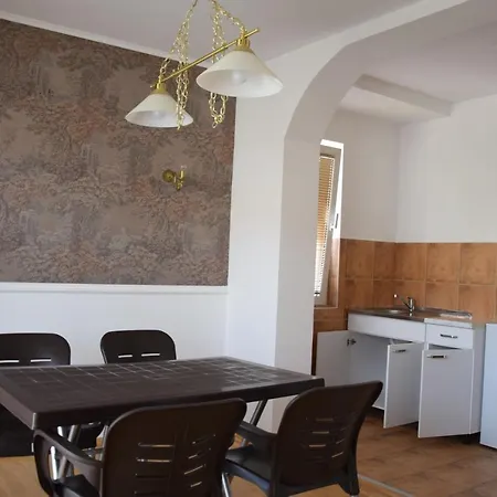 Limpe Apartment